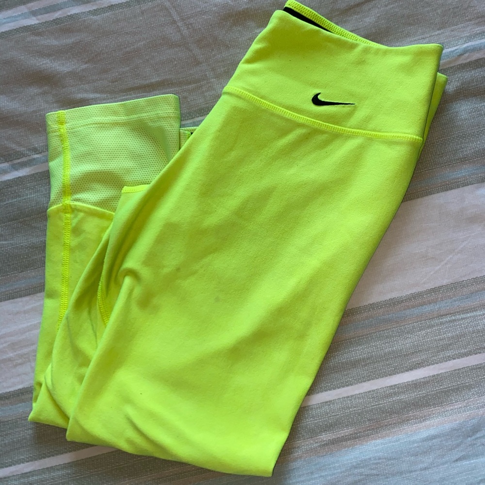 Nike Cropped Leggings